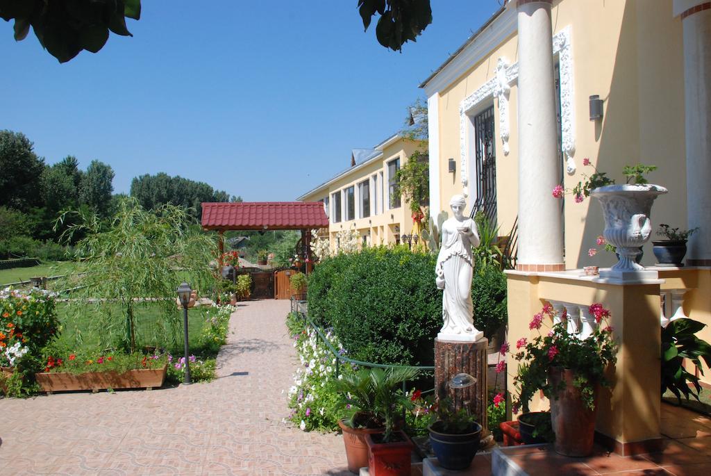 Islaz Villa Giulia מראה חיצוני תמונה